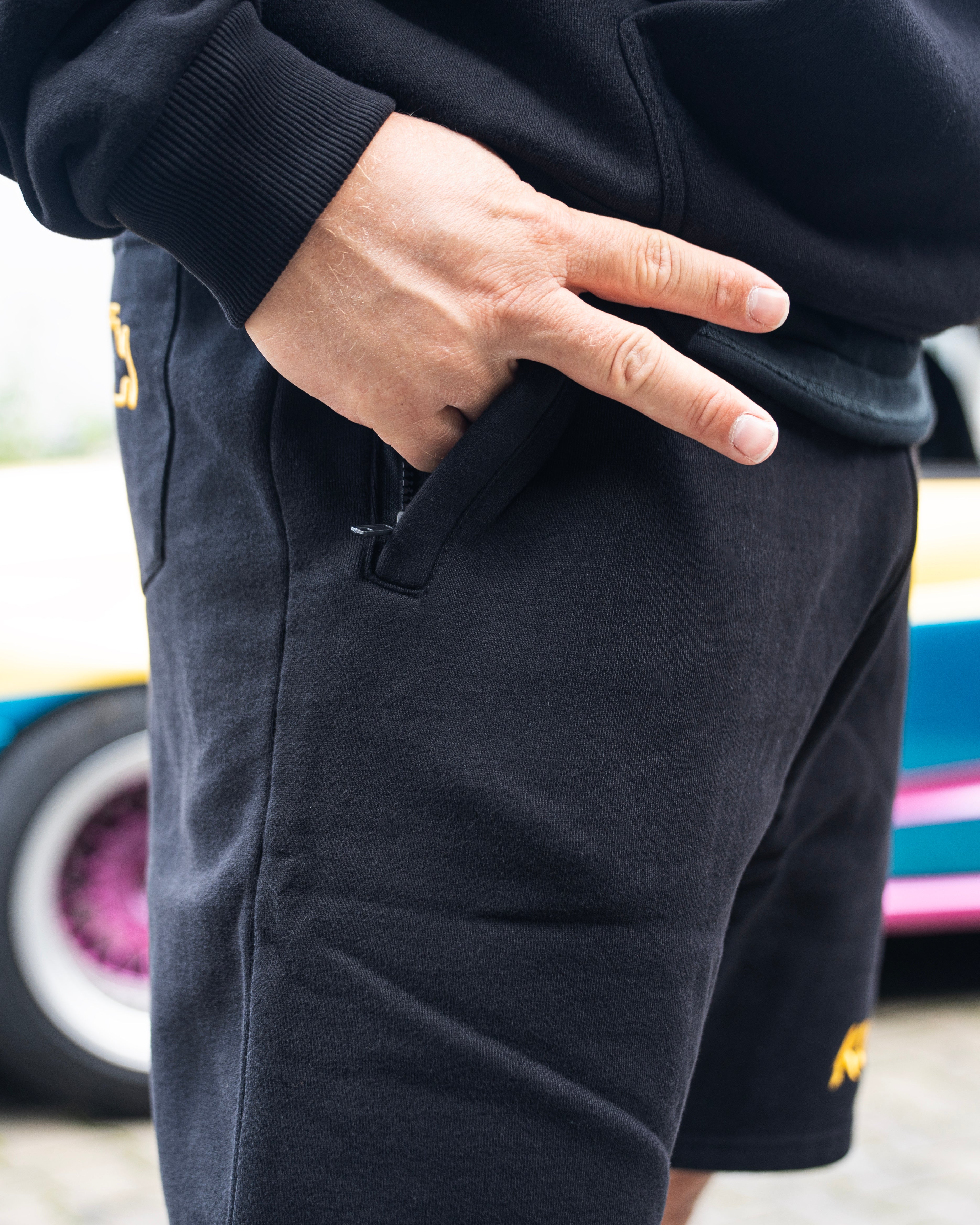 "KUNDE!" Shorts schwarz