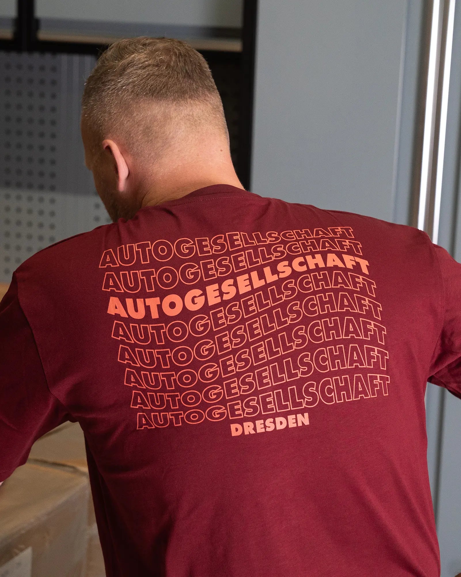 T-Shirt - Bordeaux Wave